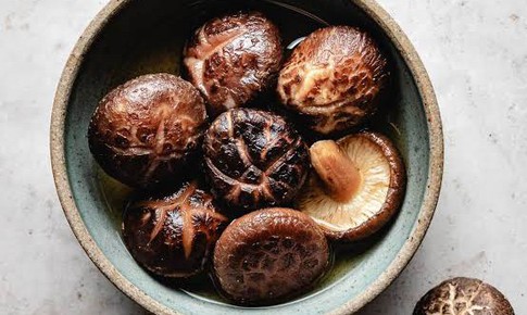 Nấm hương có tác dụng gì đối với sức khỏe?