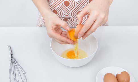 Tại sao người cần bổ sung collagen nên ăn lòng trắng trứng?