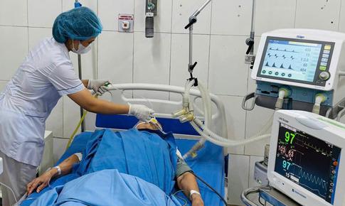 Khó thở, lơ mơ ở người cao tuổi, dấu hiệu không nên chần chừ