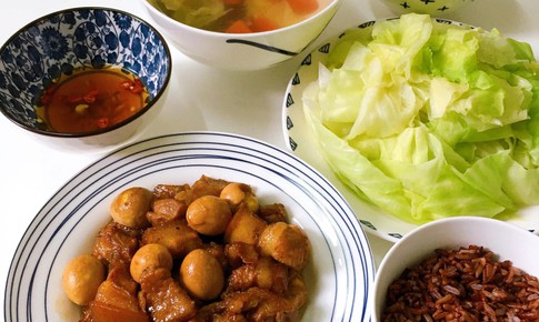 Đổi thứ tự gắp món giúp giảm cân, ổn định đường huyết