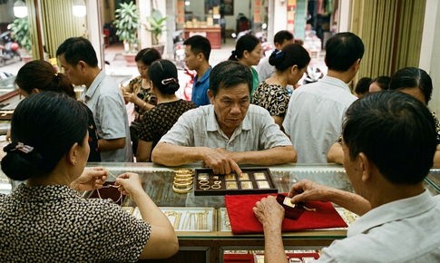 Hà Nội tăng cường kiểm soát giao dịch vàng, ngoại tệ có dấu hiệu bất thường