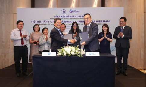 Tăng năng lực y tế, đẩy mạnh dự phòng trước gánh nặng bệnh tật kép