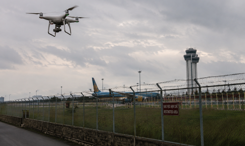 UAV xâm nhập sân bay xử lý thế nào, ai chịu trách nhiệm?