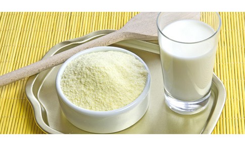 Trẻ uống sữa công thức sớm cần lưu ý gì?