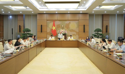 Sửa Luật Nuôi con nuôi: Tăng bảo vệ trẻ em, siết chặt quy trình nhận con nuôi