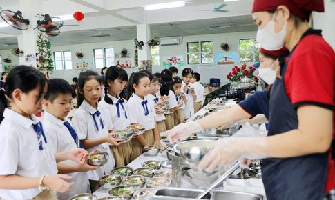 Giám sát chất lượng bữa ăn học đường đi vào thực chất, hiệu quả