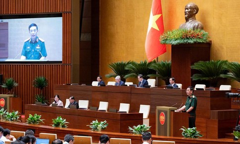 Quốc hội bổ sung chức danh Chính trị viên cấp xã là sĩ quan