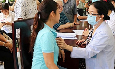TPHCM: Bệnh viện ĐKKV Hóc Môn dẫn đầu khám sức khỏe toàn dân