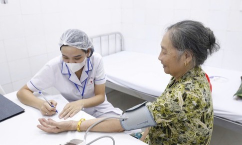 Hà Nội đặt mục tiêu đến 2030 bao phủ BHYT toàn dân
