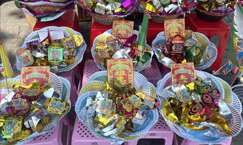 Thị trường mùa Vu Lan: Sức mua tăng nhẹ, hàng hóa phong phú