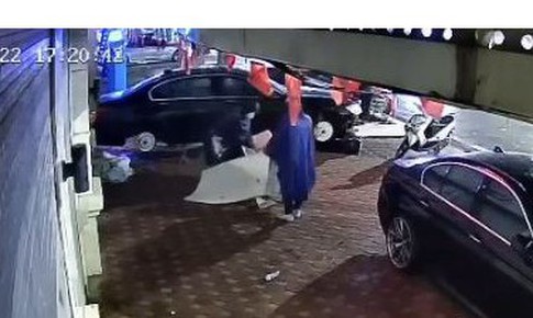 Ngủ quên 1 tiếng, thợ sửa xe mất trọn 4 mâm lốp BMW trị giá 100 triệu
