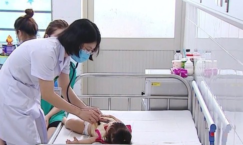 Mỗi tuần có 3.000 ca tay chân miệng, Bộ Y tế khuyến cáo '3 sạch' phòng bệnh