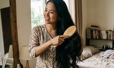 Lược chải tóc bẩn có thể ảnh hưởng đến tóc và da đầu thế nào?