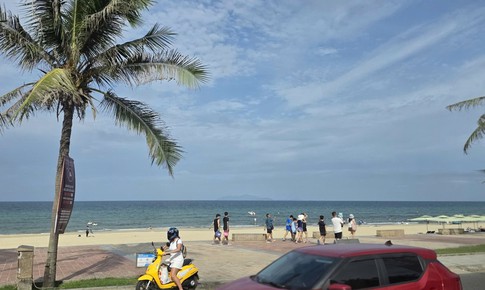 Miền Trung nắng nóng sát 40 độ, miền Bắc lại sắp mưa lớn