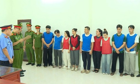 Thủ tướng gửi thư khen lực lượng công an triệt phá đường dây buôn lậu hơn 33.400 viên kim cương