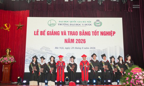 407 bác sĩ, dược sĩ, cử nhân bước vào hành trình chăm sóc sức khoẻ nhân dân