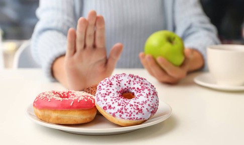 Giảm đường đúng cách để bảo vệ sức khỏe tuổi già