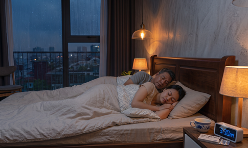 Khó ngủ về đêm: 5 bước vệ sinh giấc ngủ giúp ngủ ngon tự nhiên