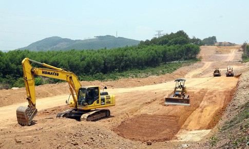Thủ tướng thúc tiến độ 7 tuyến cao tốc đang triển khai ở phía Bắc