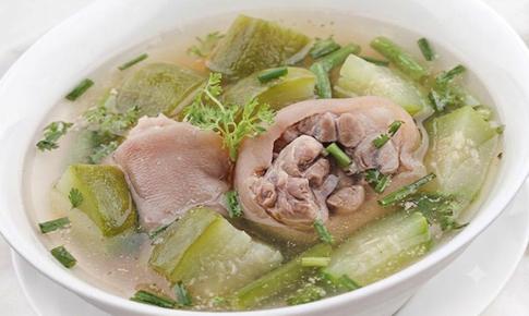 Món chân giò hầm đu đủ có thực sự lợi sữa? Lời giải thích của chuyên gia dinh dưỡng
