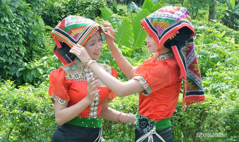 Rực rỡ sắc màu Tết Độc lập tại Làng Văn hóa các dân tộc Việt Nam