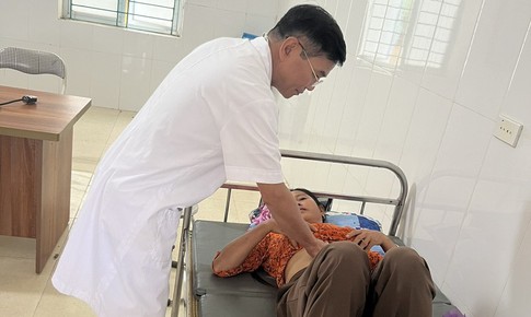 Đổi mới toàn diện y tế cơ sở tại xã vùng cao Long Cốc