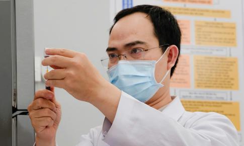 Nhiều người phải đi tiêm phòng dại, xử trí thế nào khi bị chó, mèo cắn?