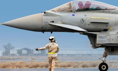 Tiêm kích Eurofighter từ Italy xuất kích tới Trung Đông
