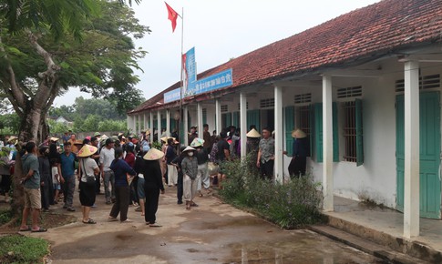 149 học sinh chưa đến lớp, Giám đốc Sở GD&amp;ĐT Nghệ An về tận thôn đối thoại