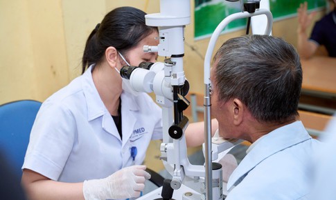 Nhân viên y tế được hưởng 6 mức phụ cấp ưu đãi nghề, cao nhất là 80%