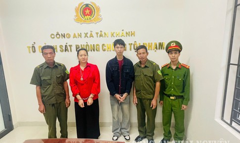 Phẫn nộ hành vi của hai mẹ con đánh người khuyết tật tâm thần yếu thế