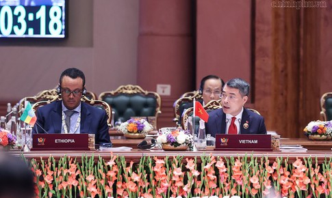 Thủ tướng Lê Minh Hưng đề xuất ba định hướng lớn tại Hội nghị thượng đỉnh BRICS