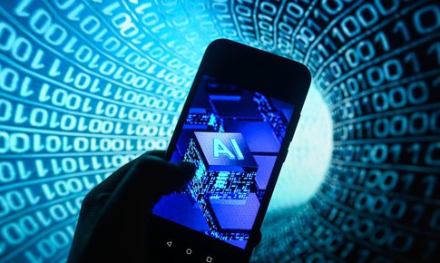 Những người dẫn đầu cuộc đua AI kêu gọi giảm tốc độ phát triển