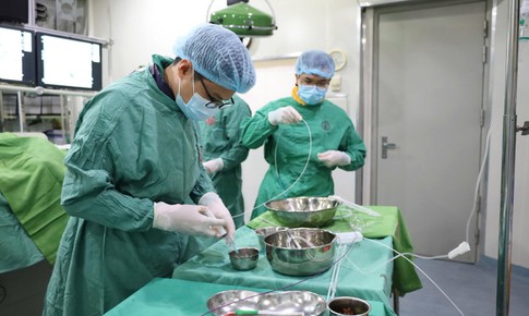 Người đàn ông 64 tuổi đột quỵ được cứu bằng 3 kỹ thuật liên tiếp