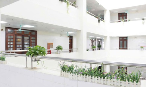 Bệnh viện xanh từ cảnh quan đến sử dụng năng lượng