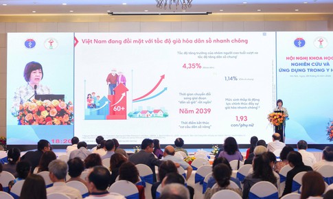 Chủ động phòng bệnh, cá thể hoá điều trị, cách tiếp cận mới để thích ứng già hoá dân số