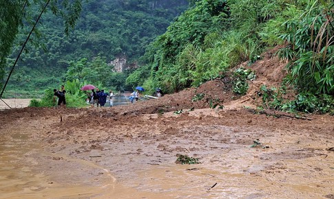 Báo động lũ quét, sạt lở tại 76 xã ở Thanh Hóa