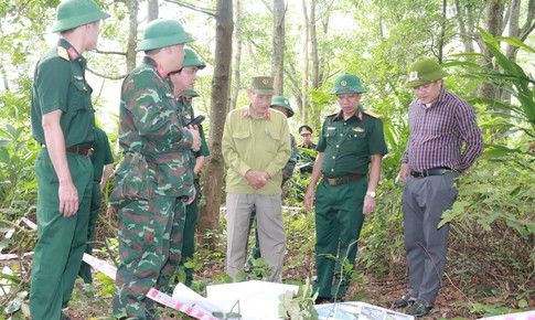 Khảo sát, xác minh thông tin mộ liệt sĩ tập thể tại Bắc đèo Hải Vân