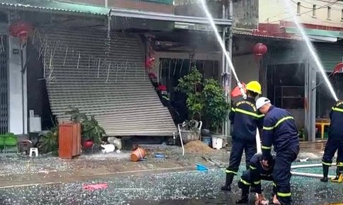 Nổ khí gas, con trai chủ nhà bị thương