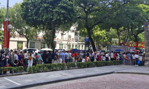 Cập nhật tình hình du khách tham quan các khu di tích quanh Hà Nội dịp Quốc khánh