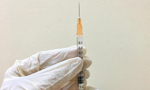 GSK sắp thử nghiệm giai đoạn cuối vaccine cúm mRNA có khả năng bảo vệ kép