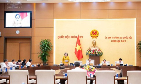 Cử tri lo bữa ăn bán trú, kiến nghị tăng trách nhiệm quản lý