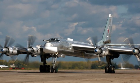 Lý do Ukraine liên tục phá hủy oanh tạc cơ Tu-95 Nga