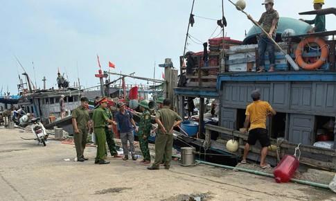 Tàu thuyền tránh trú mùa mưa bão, những nguy cơ nào cần kiểm soát?