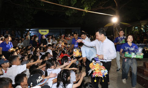 Vinamilk mang mùa Trung thu giàu trải nghiệm đến với trẻ em nhiều vùng miền