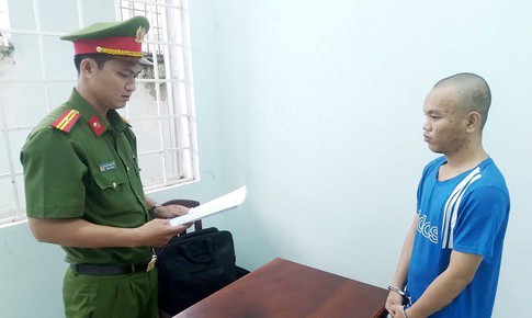 Bắt ‘quái xế’ tăng ga đâm trực diện chiến sĩ CSGT