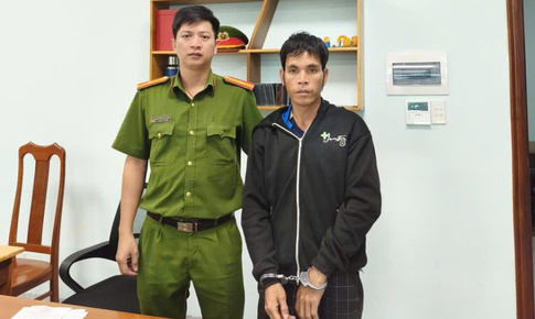 Sáng 28/9: 'Nghịch tử' say xỉn đổ xăng đốt nhà khiến cha tử vong 