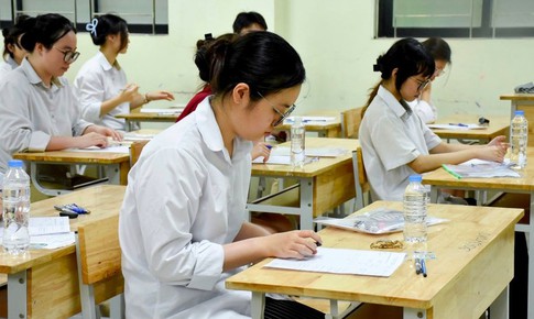 Giảm áp lực thi vào lớp 10, cần công bố sớm để học sinh chủ động