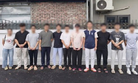 Phá đường dây mua bán trái phép tài khoản ngân hàng có nhiều học sinh, sinh viên