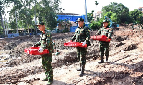 Phát hiện thêm 6 bộ hài cốt liệt sĩ tại Công viên Lê Thị Riêng